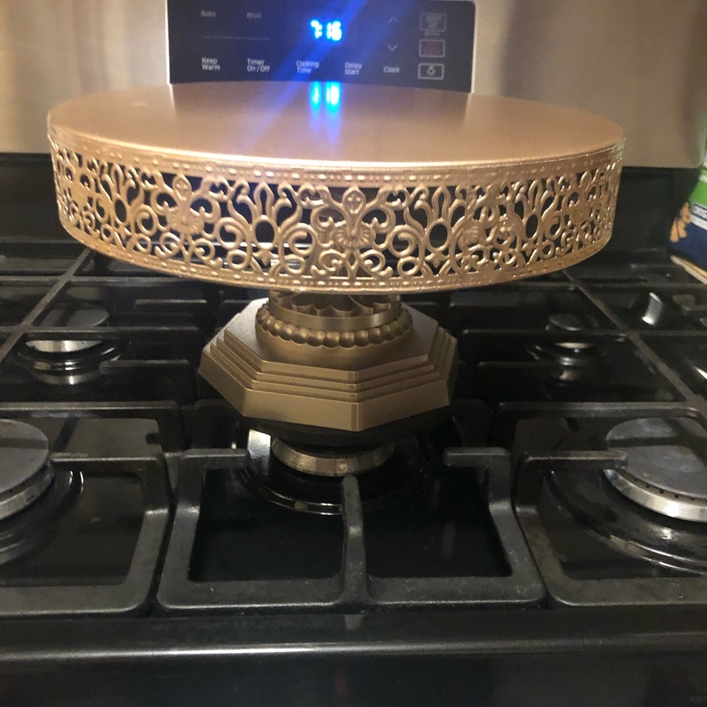 Rose gold cake stand